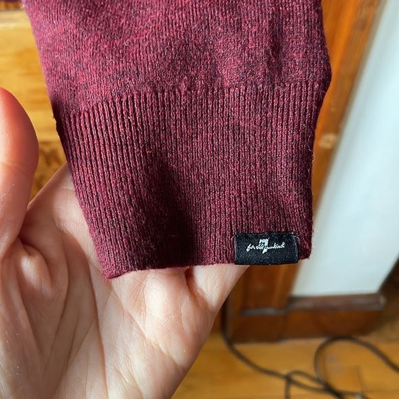 Men’s 7 for all Mankind Maroon Crewneck Sweater - Picture 3 of 6